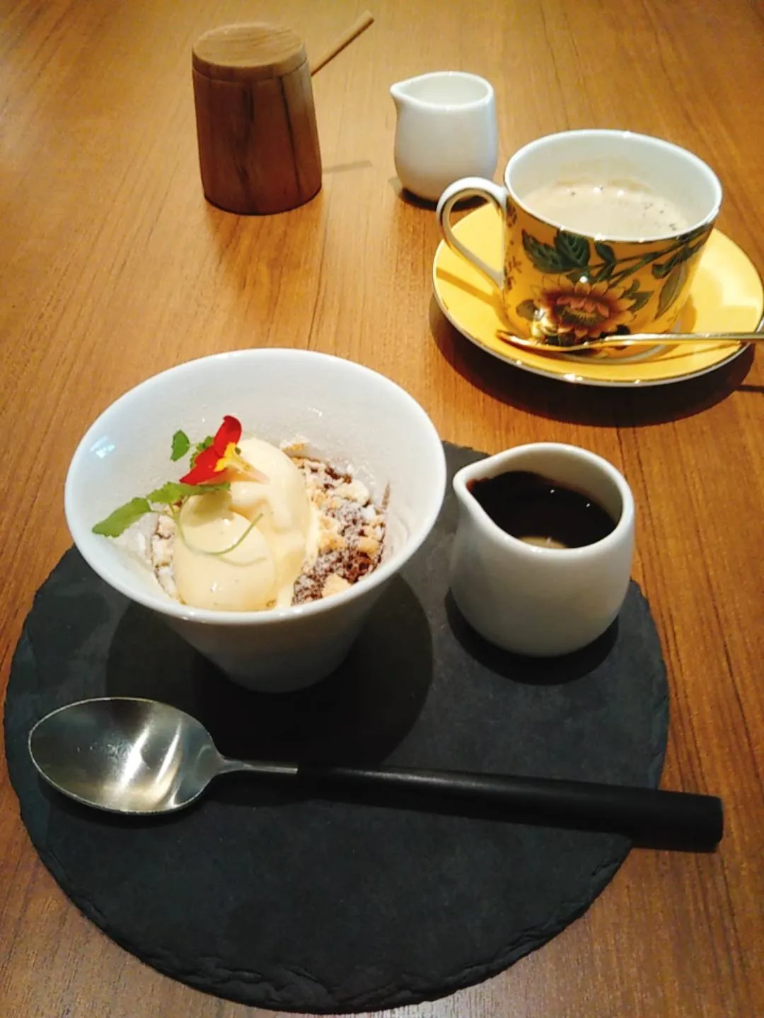 デザートとコーヒー
