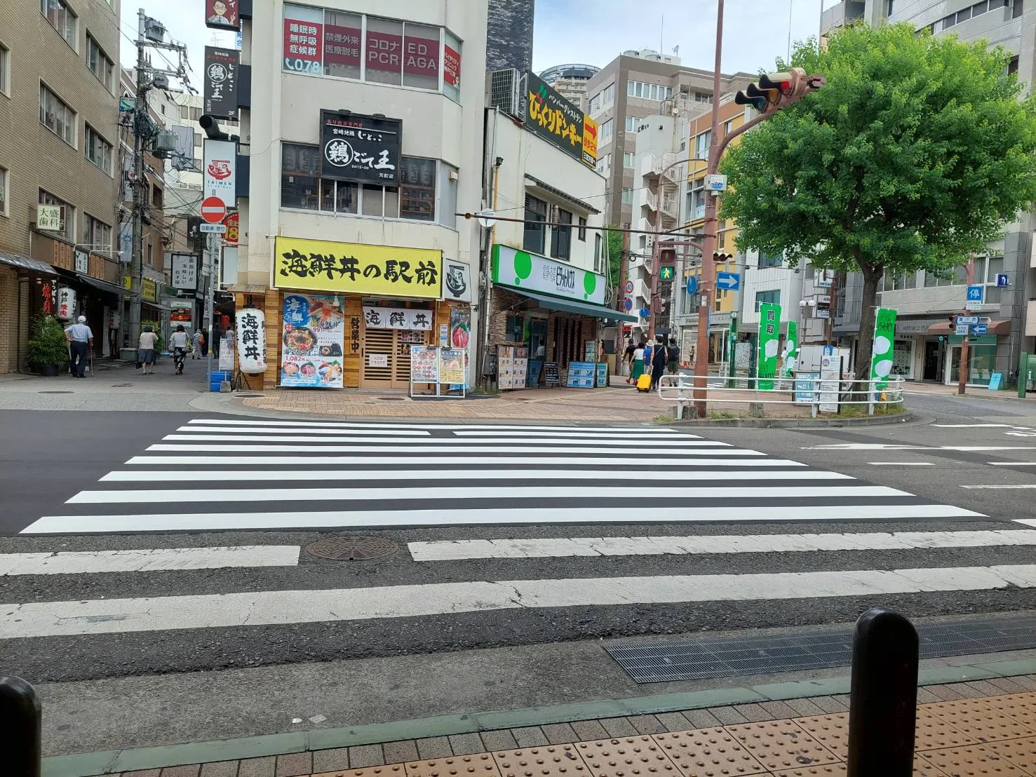 JR元町駅東口付近