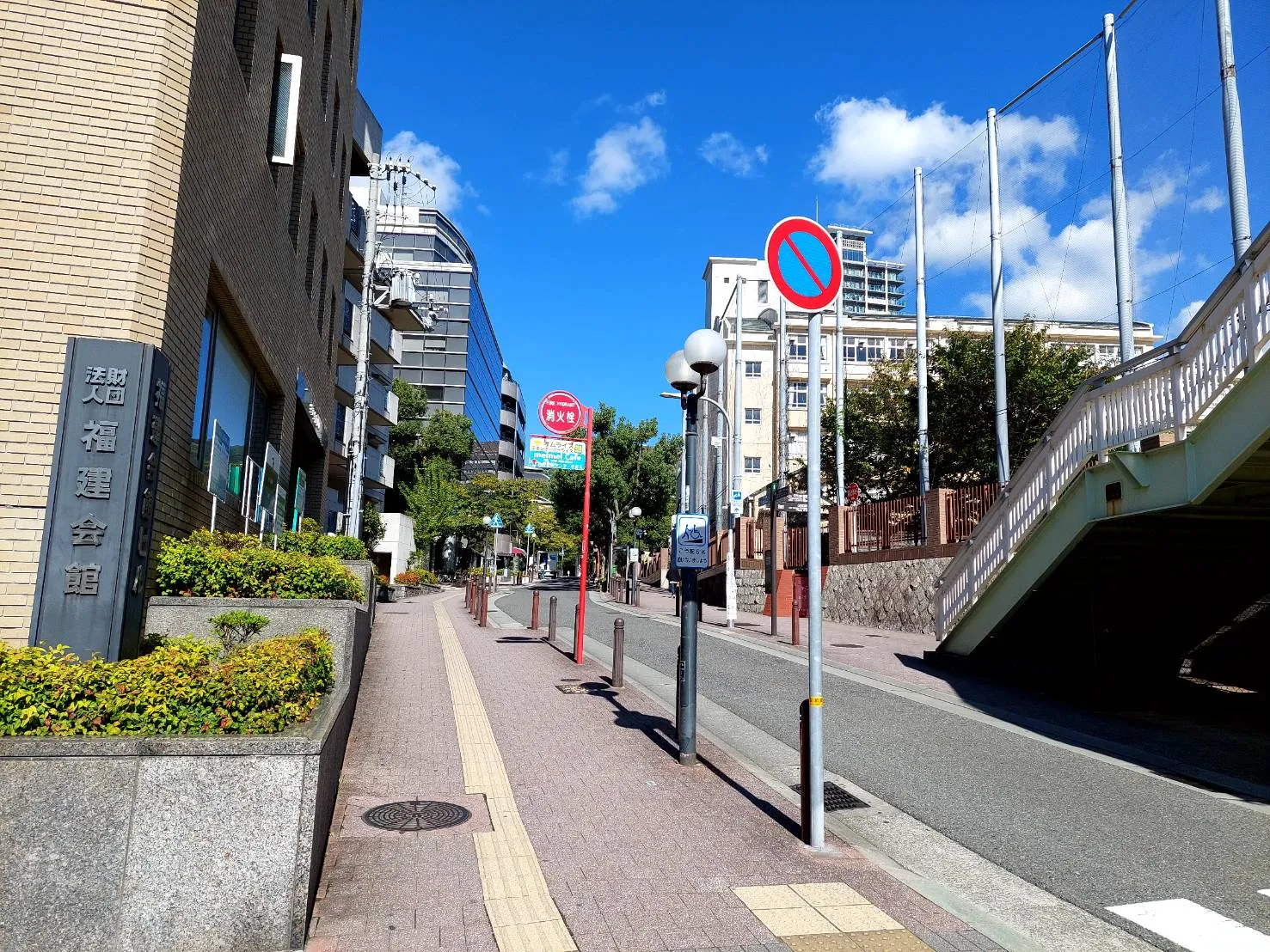JR元町駅西口北側付近