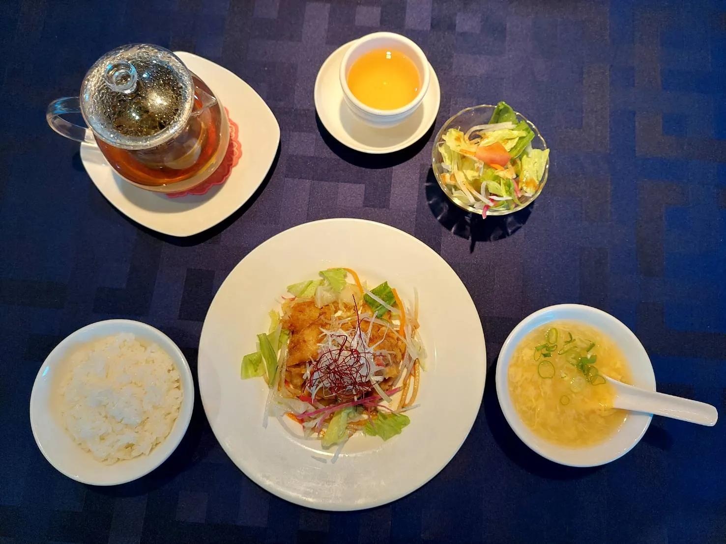 ランチメニュー　肉料理セット