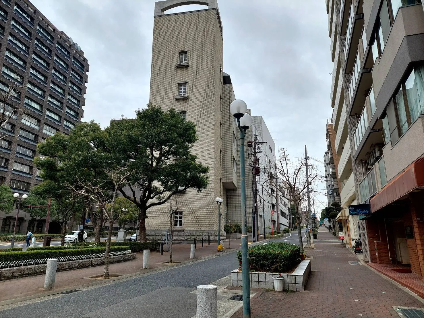 山手幹線北側の道