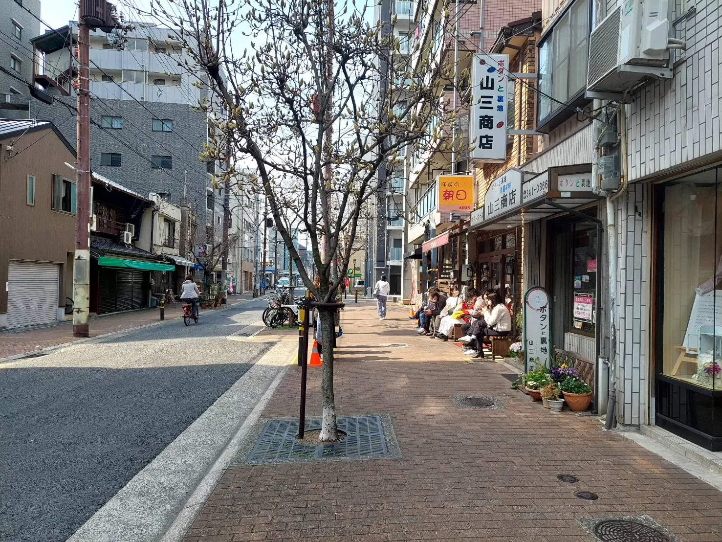店舗付近