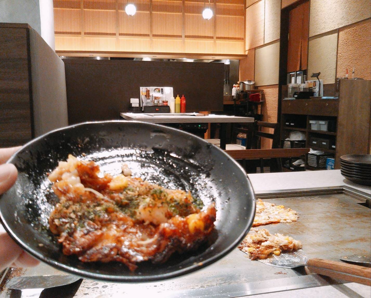 『お好み焼 清十郎』モダンな空間で頂く大阪の味