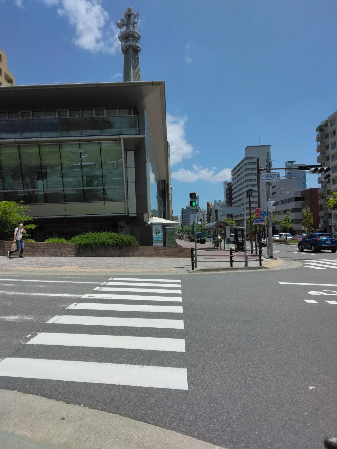 NHK