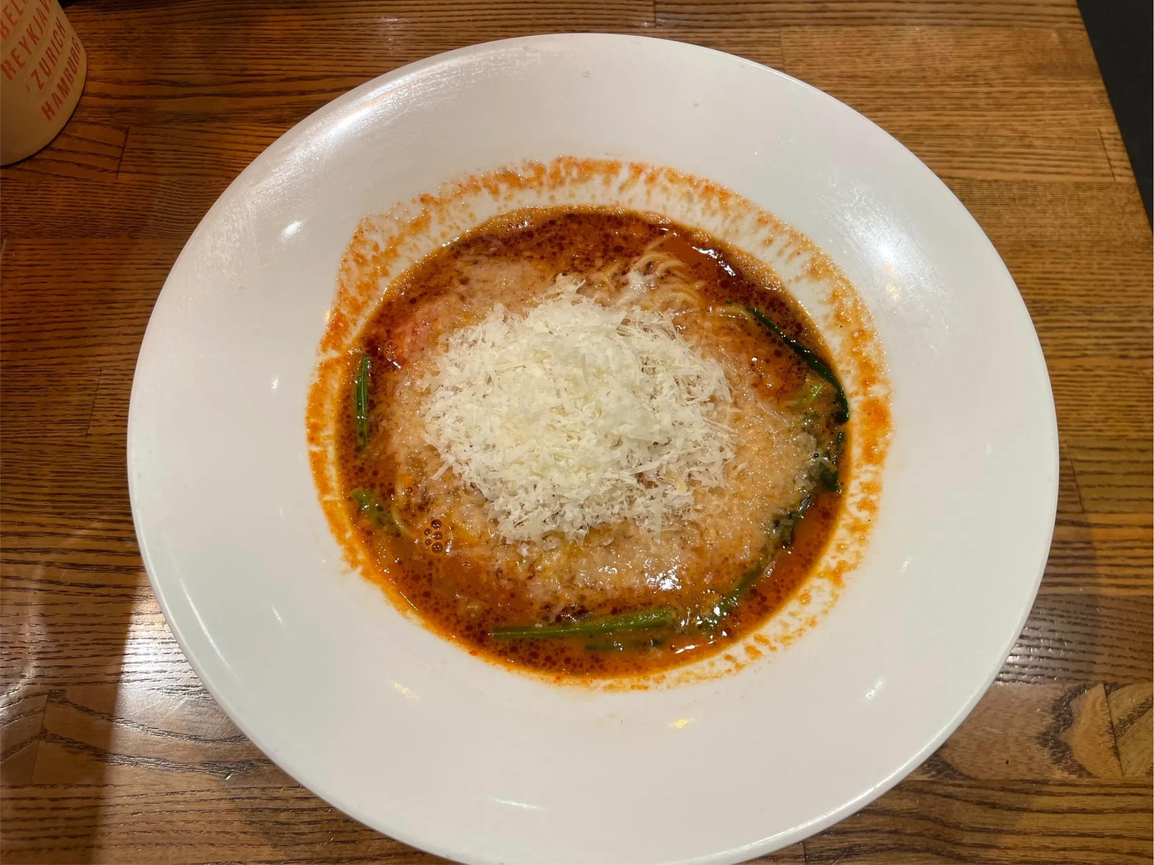 『真っ赤ならーめん とまこ 三宮センタープラザ店』🍜 🍅