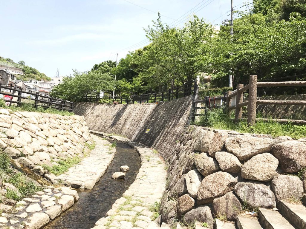 宇治川を後に
