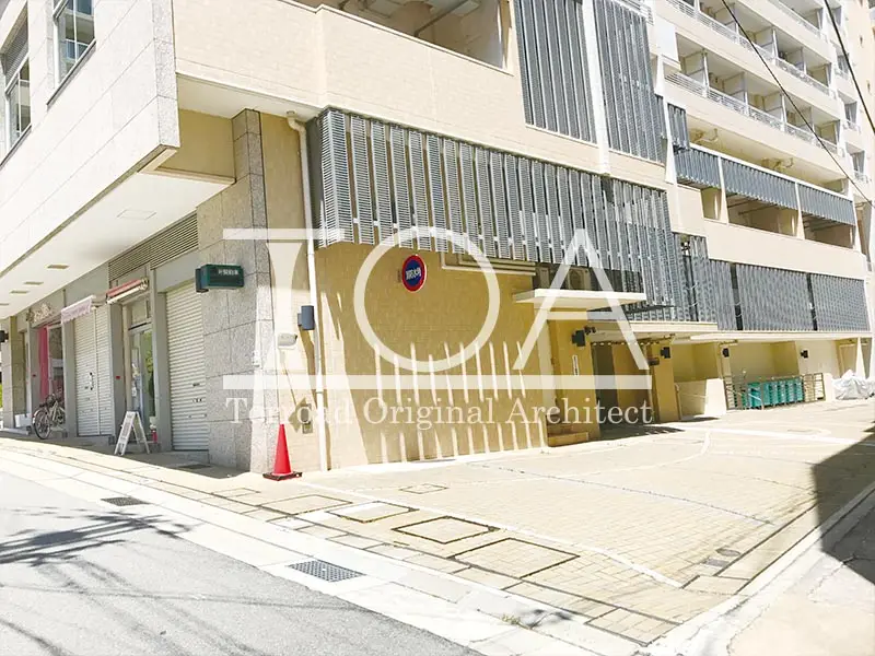 トア山手フラッツ 駐車場前