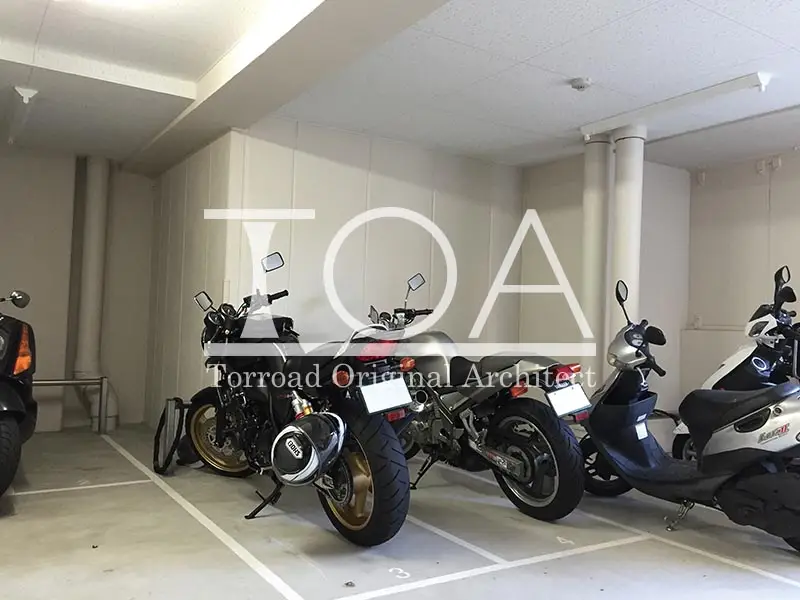 プラウドタワー神戸県庁前 バイク置場