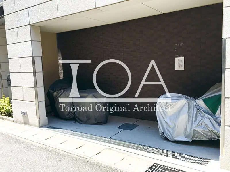 ローレルコート神戸元町 バイク置場