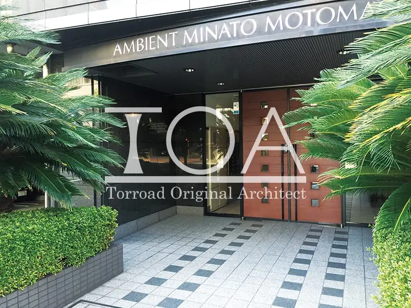 アンビエントみなと元町 エントランス前