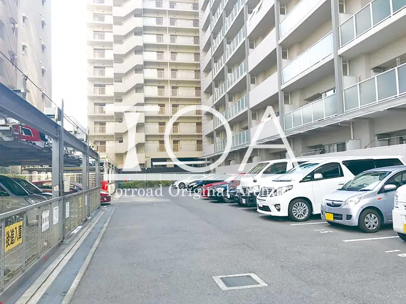 ルネ神戸磯上通 駐車場