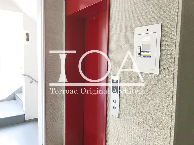 ワコーレ山本通ヴェルツィオ エレベーター前