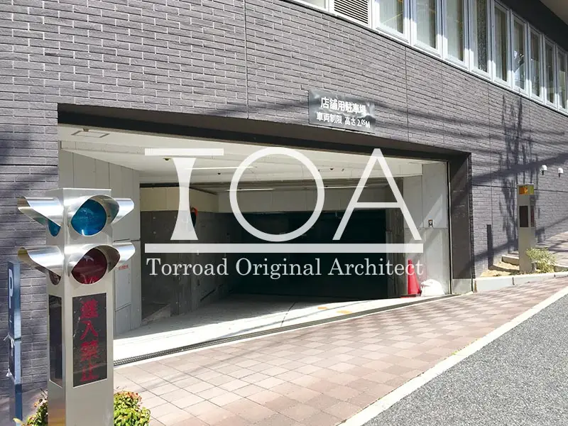 ジークレフ新神戸タワー 店舗用駐車場前