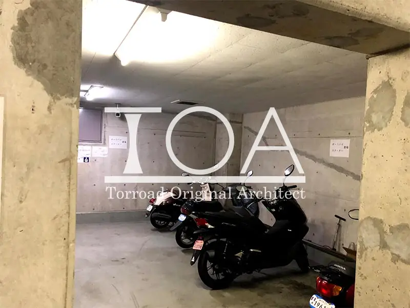 パークハイム神戸熊内町 バイク置場