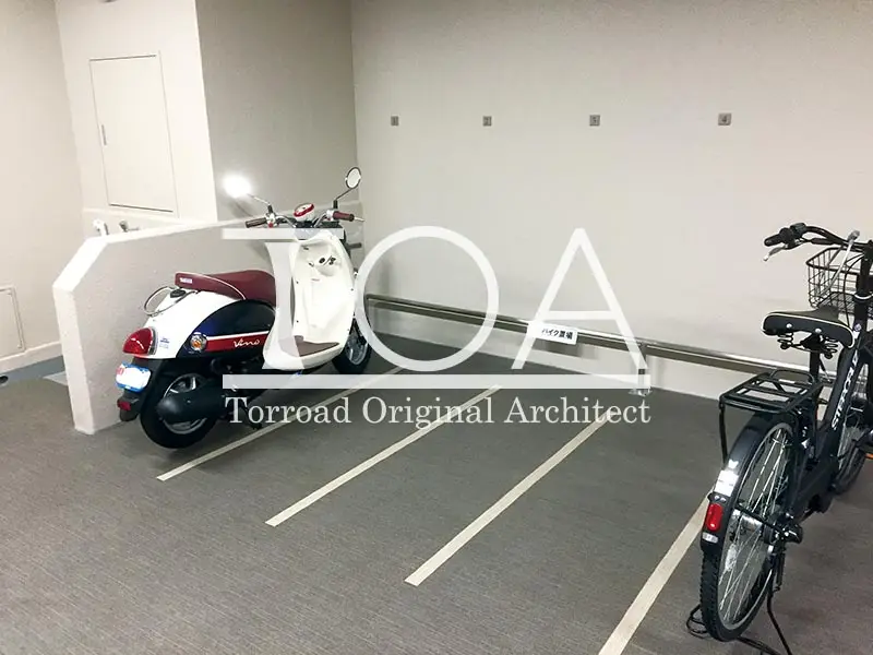 ジオ神戸山本通 ミニバイク置場