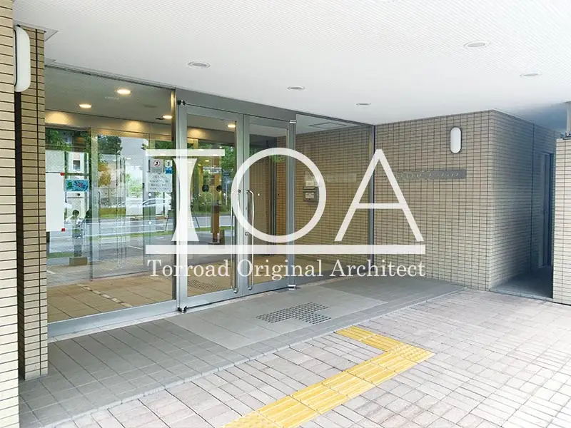 神戸海岸通ハーバーフラッツ2番館 エントランス前