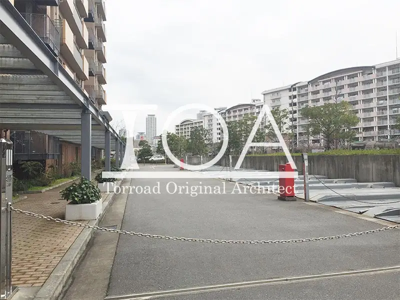 神戸海岸通ハーバーフラッツ8番館 駐車場
