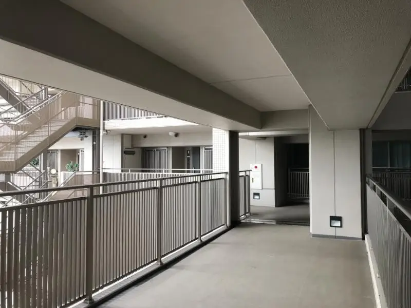 摩耶シーサイドプレイスイースト5番館 共用外廊下