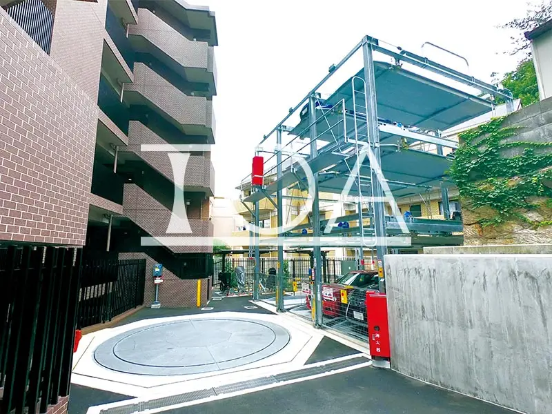 ワコーレ神戸山本通ベルヴェツィオ 機械式駐車場