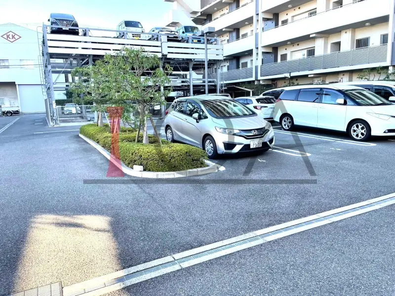 ジェイグラン・エル神戸兵庫 駐車場