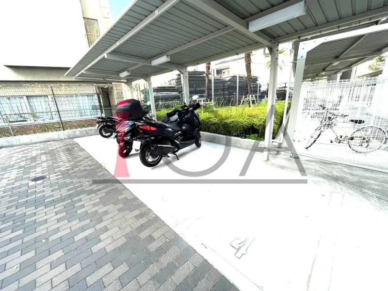 ファーストレジデンス須磨海浜公園 バイク置き場