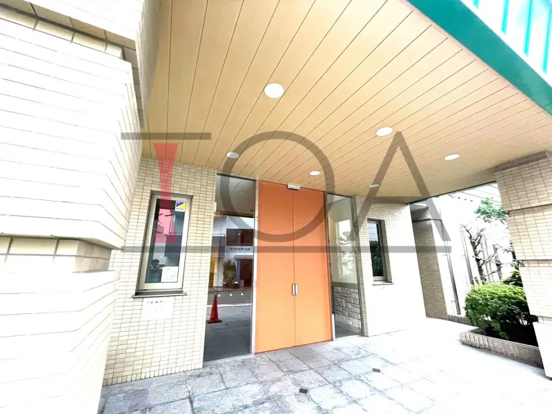 サーパス西明石駅前 エントランス前