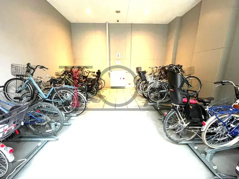ワコーレ西明石駅前ガーデンズ 駐輪場