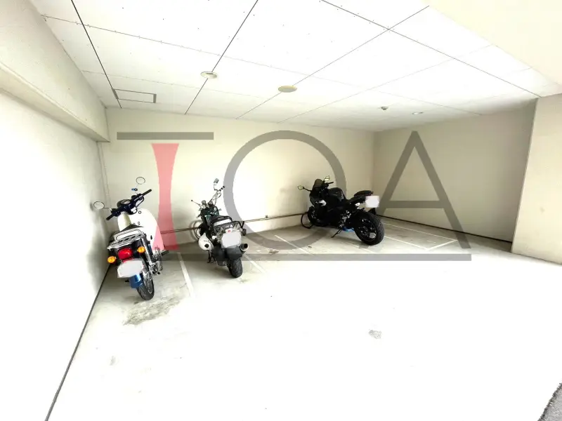 ザ・ネバーランド明石ハーバーゲート バイク置き場