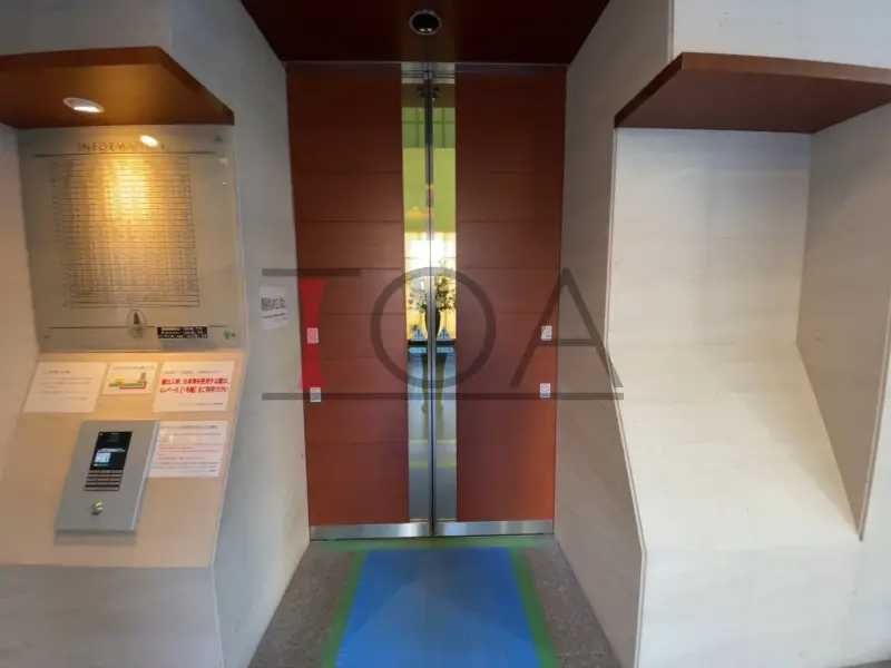 ローレルコート与力町エルグレース エントランスゲート