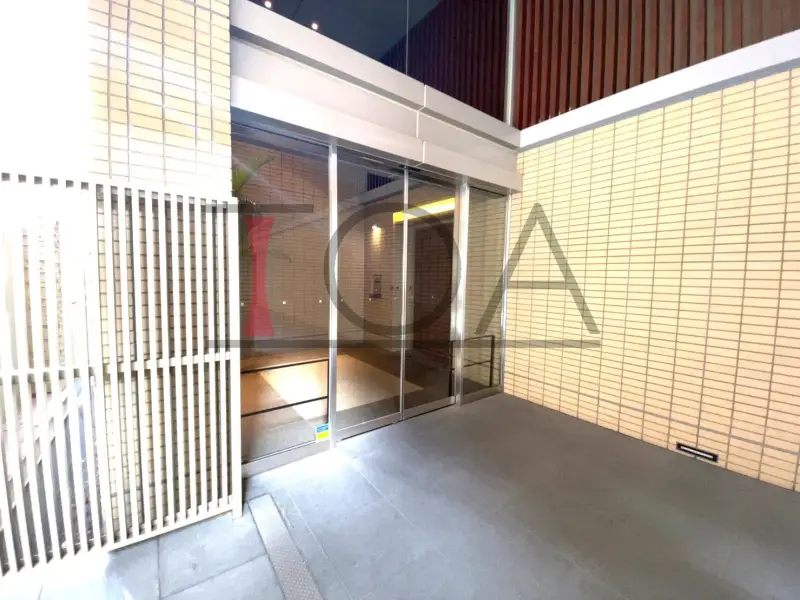 クラッシィタワー淀屋橋 エントランス前