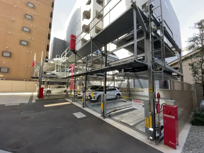 グランドメゾン上町台レジデンスタワー 駐車場