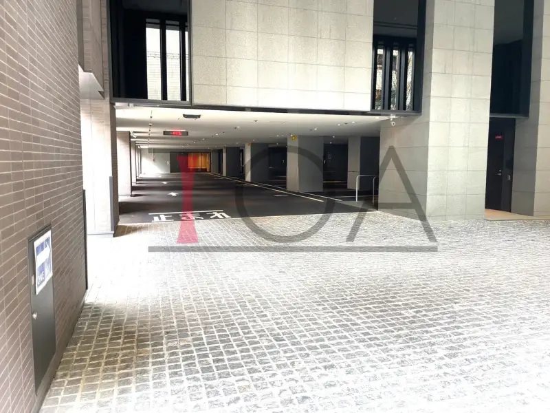 グランドメゾン新梅田タワー THE CLUB RESIDENCE 駐車場入口