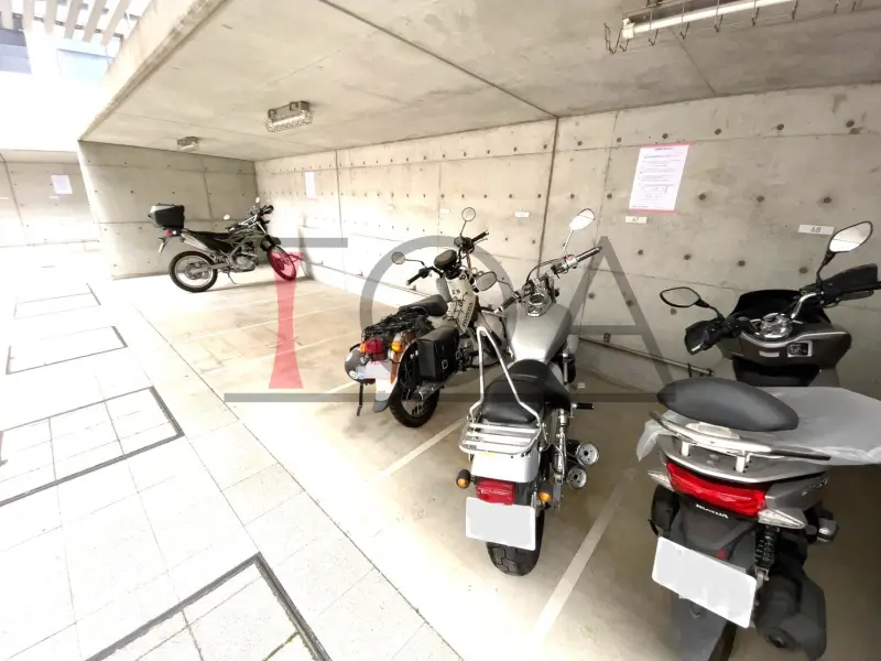 N4タワー(エヌフォー・タワー) バイク置き場