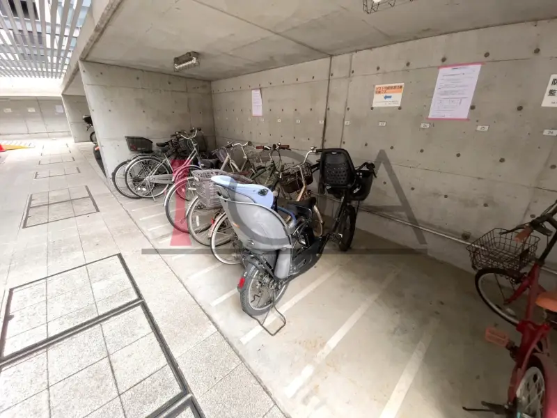 N4タワー(エヌフォー・タワー) 駐輪場