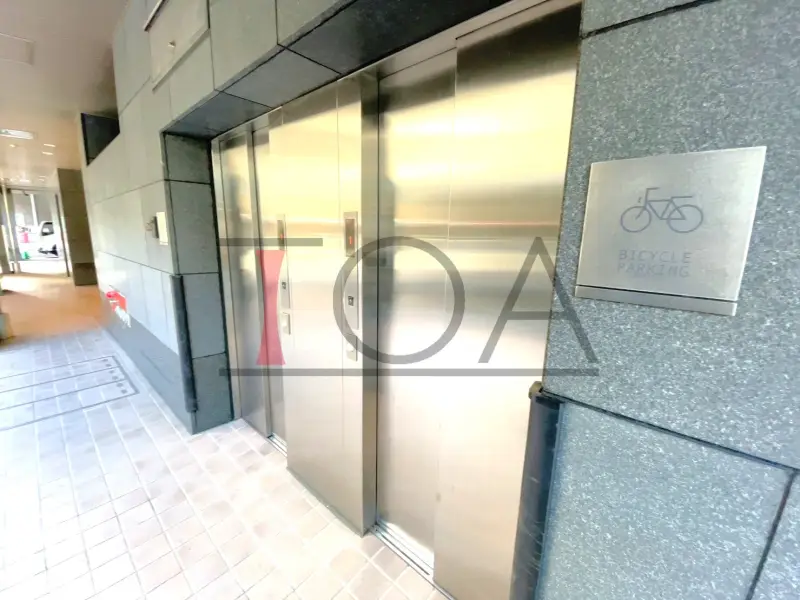 ディーグラフォート大阪NYタワーHIGOBASHI 自転車用エレベーター