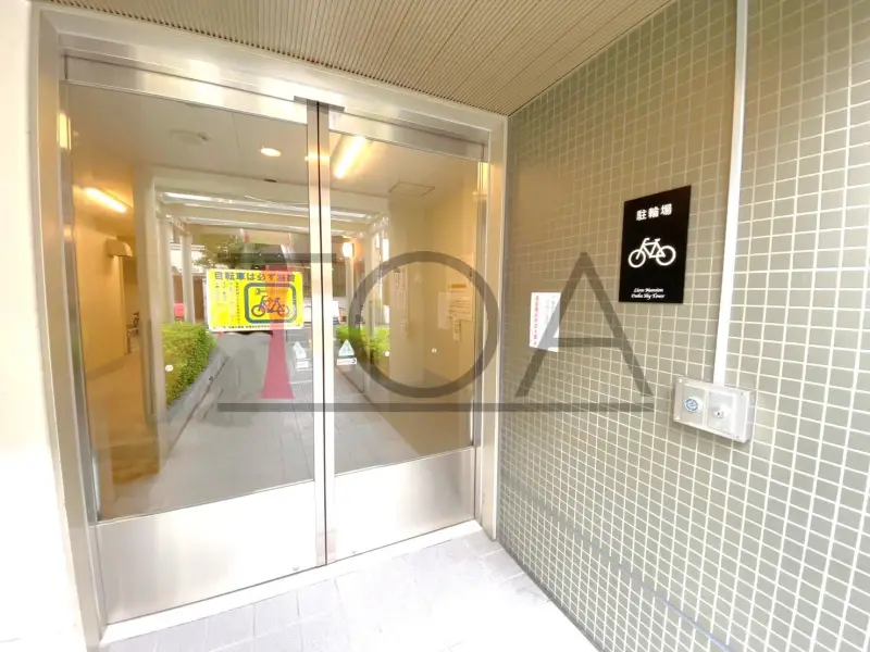 ライオンズマンション大阪スカイタワー 駐輪場出入口