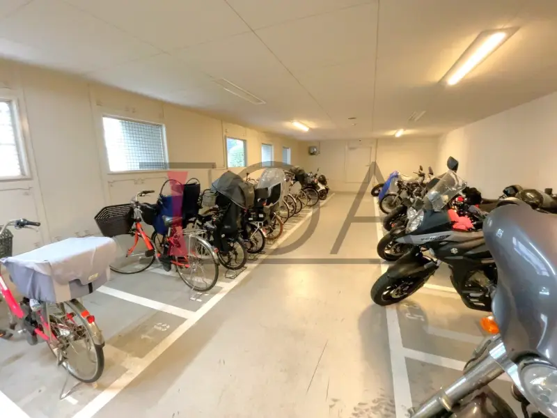 ライオンズマンション大阪スカイタワー 駐輪場
