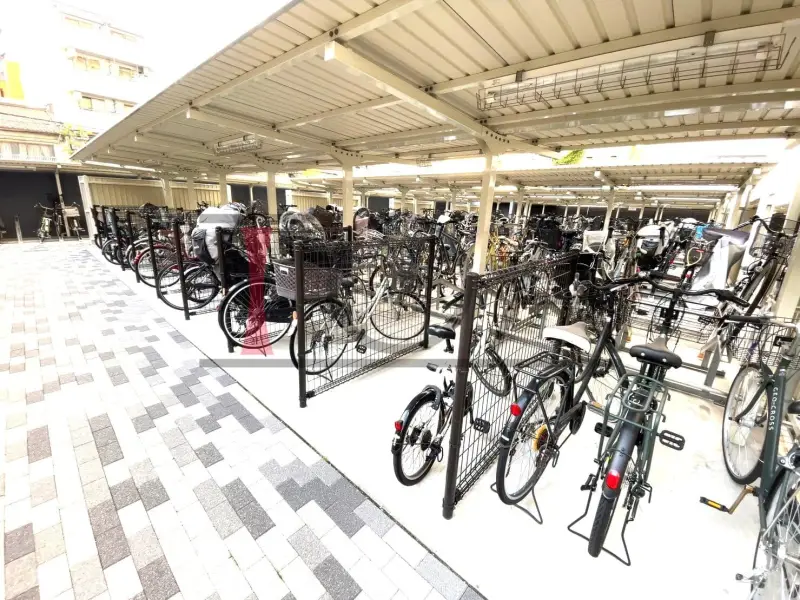 ジオ天六ツインタワーズ 駐輪場