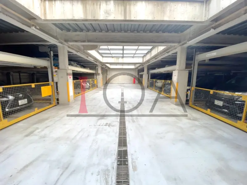 ウェルブ六甲道6番街3番館 駐車場