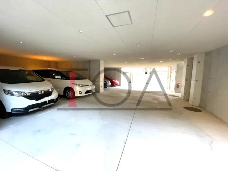 ワコーレ六甲道オービット1 駐車場