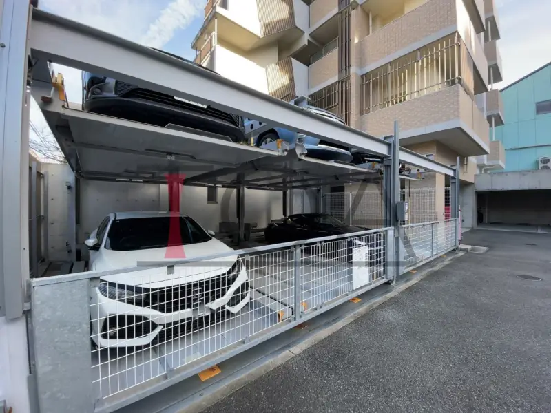 ワコーレ六甲道オービット1 駐車場