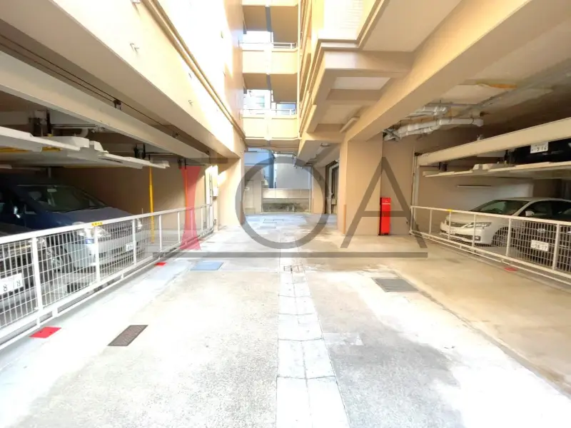 リーベスト六甲道 駐車場