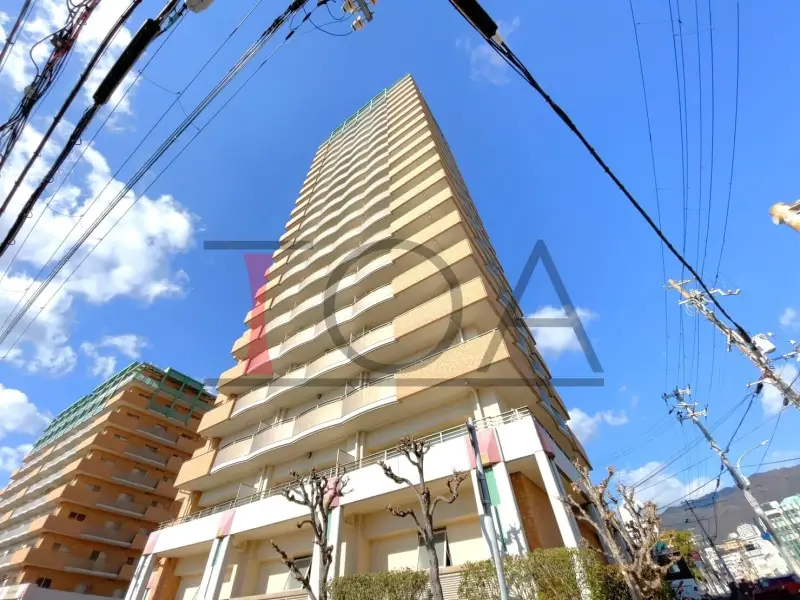 プレミスト六甲道の外観