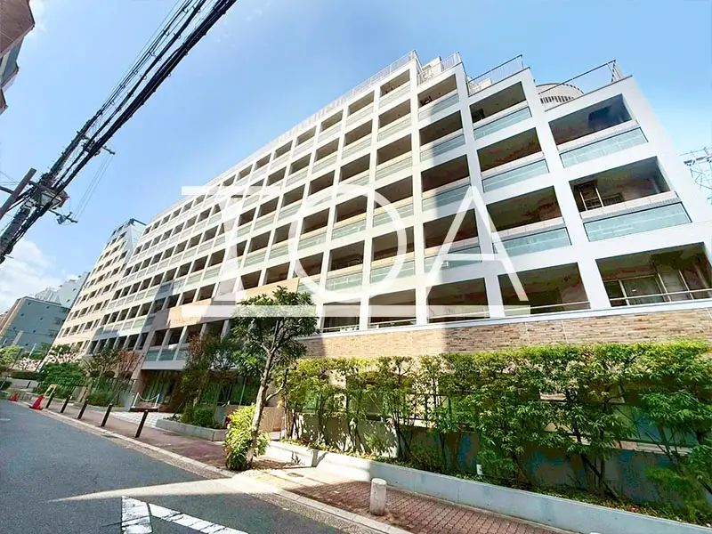 ワコーレ山本通アヴァンツィオの外観